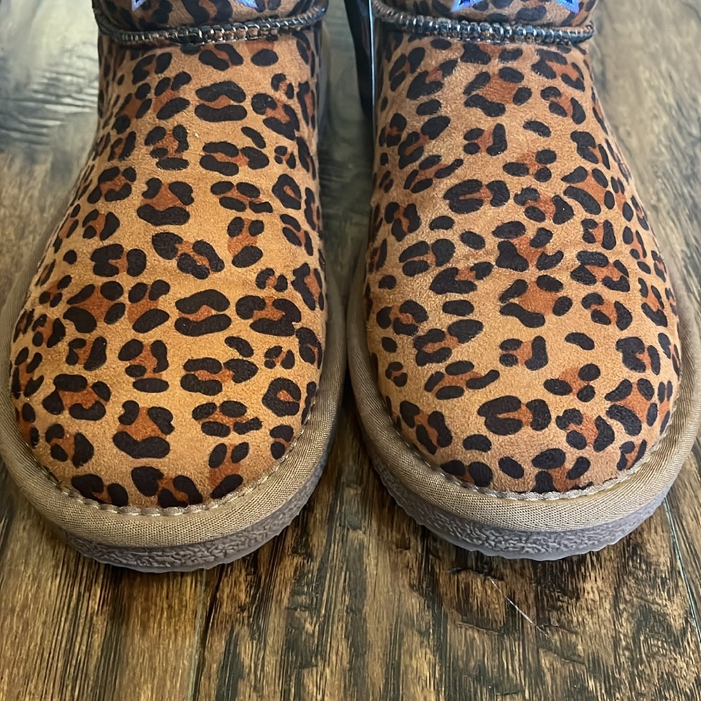 NWT!! NFL Dallas Cowboys leopard boots, size women’s 6 - Picture 8 of 11